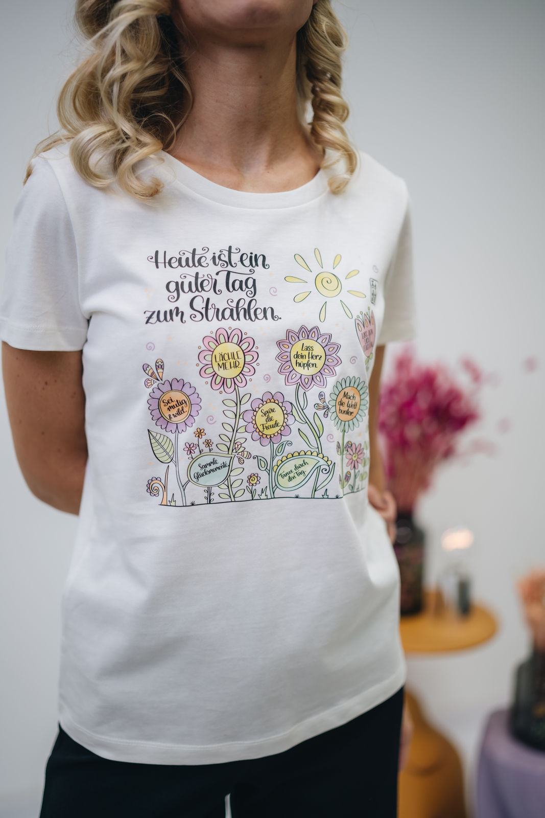 Damen T-Shirt "Ein guter Tag zum Strahlen"