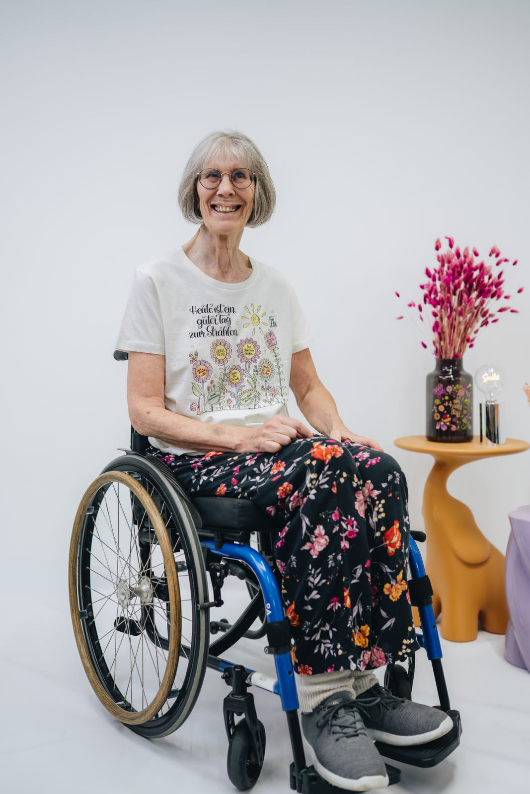 Damen T-Shirt "Ein guter Tag zum Strahlen"