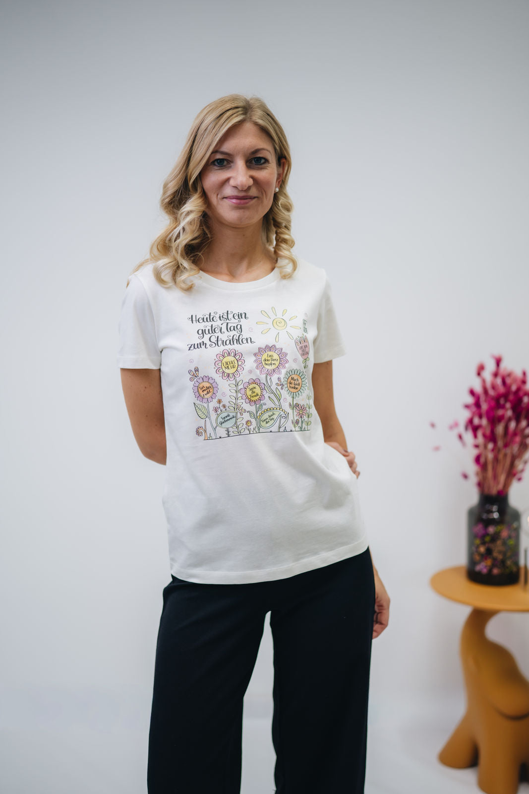 Damen T-Shirt "Ein guter Tag zum Strahlen"