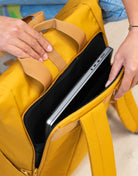Rucksack groß Mustard “Enjoy the little things”